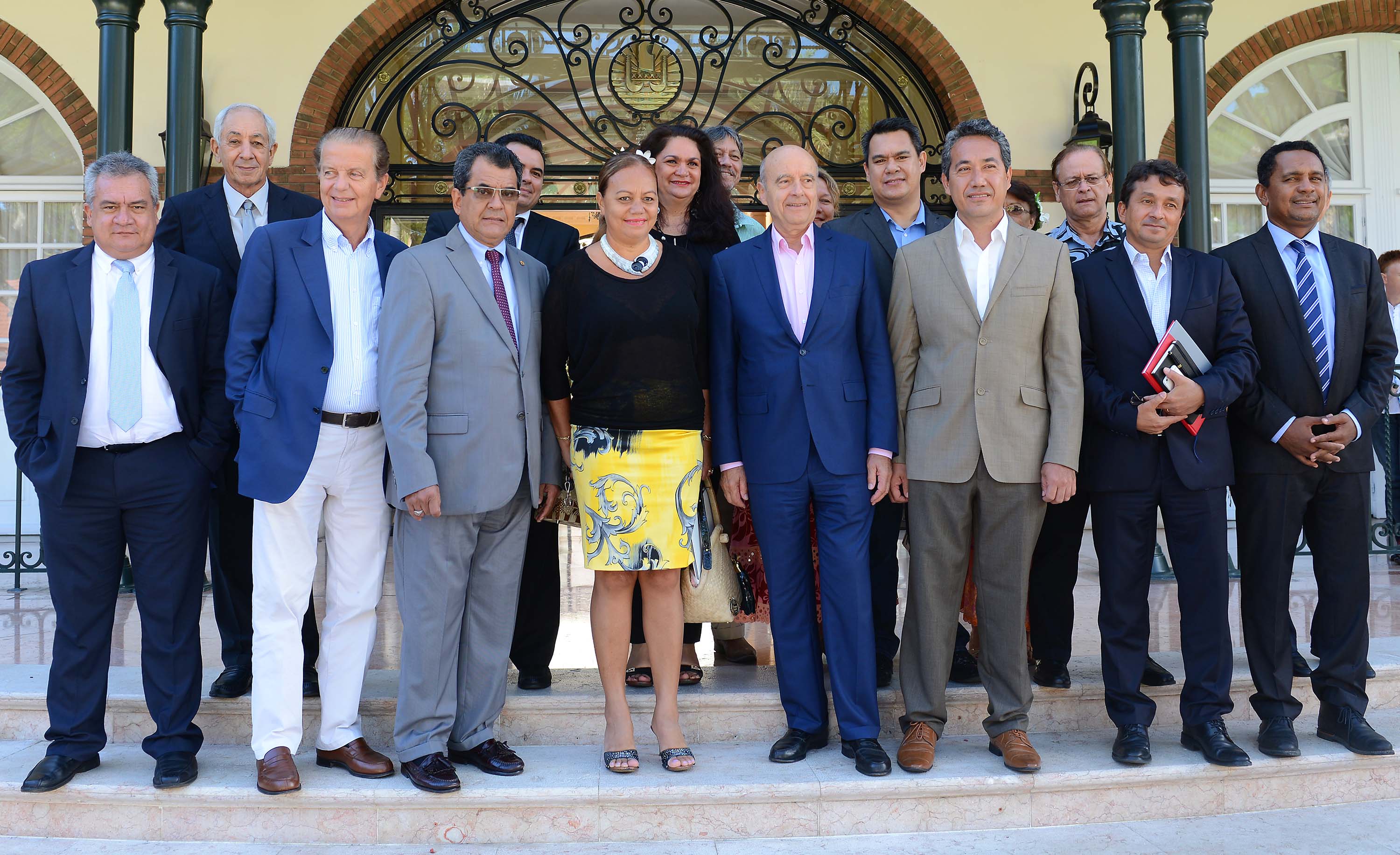 Le président et le gouvernement reçoivent Alain Juppé