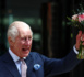 Le roi Charles III souriant reprend ses activités publiques en dépit de son cancer