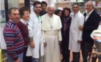 Le pape François s'échappe du Vatican pour s'acheter des chaussures