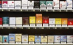 Tabac: le gouvernement poursuit son offensive anti-marketing et interdit certaines marques