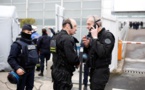 Aéroport d'Orly: un homme abattu après avoir attaqué des militaires