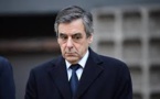 Fillon en meeting: "Je ne vous demande pas de m'aimer, je vous demande de me soutenir"