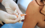Vaccination obligatoire pour les enfants: la ministre se pique de relancer le débat