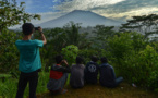 Bali: près de 50.000 habitants évacués par crainte d'éruption d'un volcan