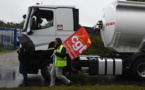 Contre la réforme du travail, des routiers ciblent routes et dépôts pétroliers