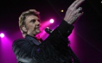 Johnny Hallyday est parti, la France pleure "l'idole des jeunes"