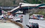 Etats-Unis: un train déraille et atterrit sur l'autoroute