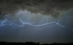 Appel à la vigilance en raison des fortes pluies et orages en cours