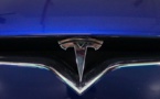 USA: une Tesla en mode semi-autonome percute une voiture de police