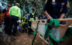 Enfants coincés dans une grotte en Thaïlande: la pluie freine les recherches