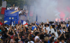 Des Champs-Elysées à l'Élysée, les Bleus champions du monde acclamés par une foule en délire