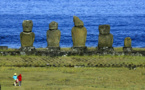 Le Chili limite l'accès à l'île de Pâques, menacée par la surfréquentation touristique
