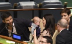 La Première ministre néo-zélandaise et son bébé, vedettes à l'ONU