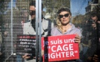 Pamela Anderson et Yannick Jadot en cage pour dénoncer les souffrances animales
