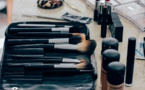 Par petites touches, les hommes se mettent au maquillage