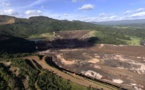 Brésil : évacuations "préventives" près de deux barrages miniers