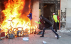"Gilets jaunes": sous pression, l'exécutif prépare sa riposte