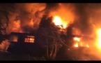 Spectaculaire incendie à Faa'a : un voisin filme ses efforts pour sauver sa maison (vidéo)