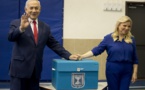 Les Israéliens votent, l'avenir de Netanyahu dans la balance
