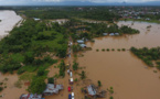 Indonésie: au moins 17 morts, des milliers de déplacés par des inondations