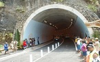 Oscar Manutahi Temaru inaugure le tunnel "O MANUTAHI I TE MARU"