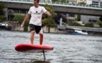 Avec le surf électrique, pas besoin de vagues sur la Seine