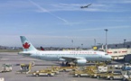 Une passagère d'Air Canada s'endort et se réveille abandonnée dans l'avion