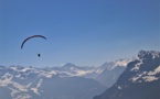 Le Youtubeur Grant Thompson meurt dans un accident de parapente