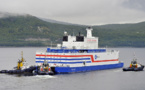 La première centrale nucléaire flottante en route à travers les eaux de l'Arctique