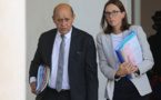 Plainte contre Le Drian de familles de femmes et enfants de jihadistes retenus en Syrie