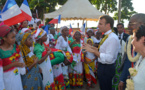 Macron à La Réunion, attendu par une grève générale