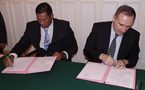 Education à distance:  Tauhiti Nena signe une convention  renouvelant le partenariat avec le CNED