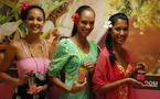 Les Candidates à Miss Tahiti 2012 s’initient à la Cosmetic Academy