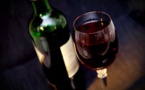Coronavirus: la Russie réfléchit à faciliter la vente de boissons alcoolisées en ligne