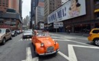 USA: un rallye de 2CV sillonne les rues de New York pour "Bastille Day"