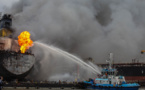 Indonésie: 22 blessés sur un pétrolier en feu, des dizaines de personnes à bord