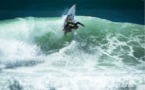 Lacanau Pro : le tahitien Steven Pierson se rapproche des 1/4 de finale