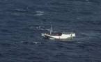Bateau en perdition en Indonésie avec 150 migrants: six rescapés repêchés