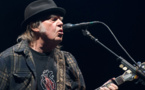 Neil Young porte plainte contre Trump pour l'empêcher d'utiliser ses chansons