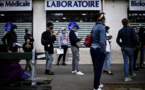 Covid-19: les tests salivaires, nouvelle arme contre une épidémie qui enfle