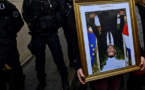 Gers: des décrocheurs de portraits de Macron relaxés au nom de la liberté d'expression