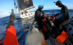 Vendée Globe: Le Cam reprend son cap seul après avoir confié Escoffier à la Marine nationale