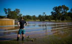 Australie: un père et son fils secourus après une soudaine crue