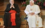 Le chef des catholiques d'Australie, cardinal électeur, éraille Benoît XVI