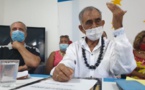 Le Tavini "exhorte" le Pays à commander des vaccins russes ou chinois