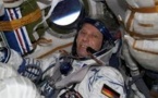 Des élèves croates saluent l'adhésion à l'UE en conversant avec un astronaute européen