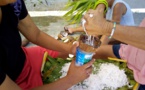 ​Du lait de coco au Heiva de Hao