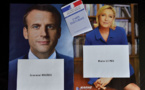 A six mois de la présidentielle, le duel Macron-Le Pen vacille
