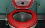 USA: blessé par l'explosion de ses toilettes, il porte plainte