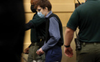 L'auteur d'une tuerie dans un lycée en Floride plaide coupable et s'excuse